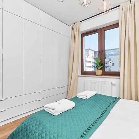 Nowa Teczowa Apartments Promenada Staromiejska By Noclegi Renters Breslavia Exterior foto